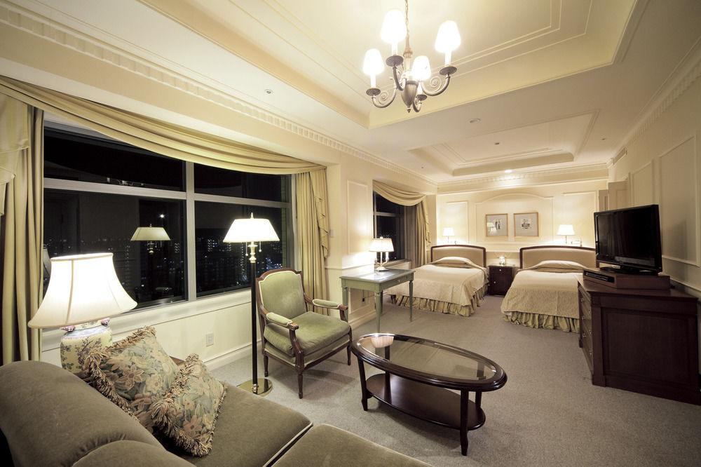 Hotel The Manhattan Chiba Exterior photo